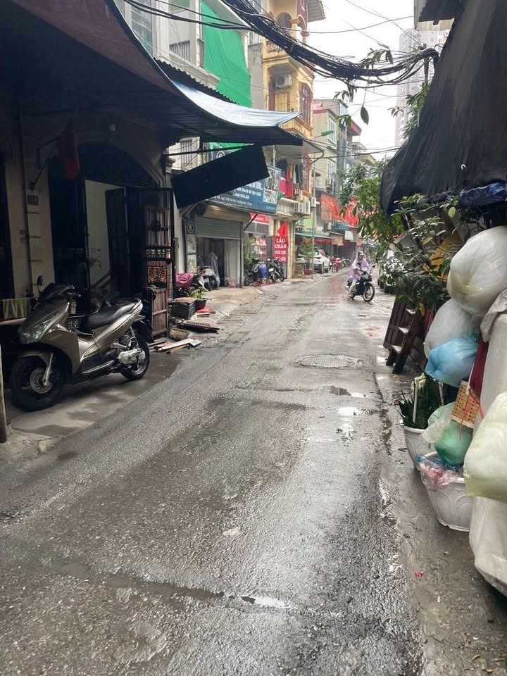 Bán nhà mặt ngõ ô tô 41m² Tân Mai - Kinh doanh sầm uất chỉ 10.5 tỷ