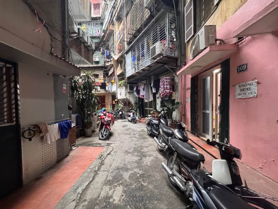 Căn hộ 2 phòng ngủ tại Vọng Hà, Hoàn Kiếm 38m² giá 4.45 tỷ - Kinh doanh ngay!