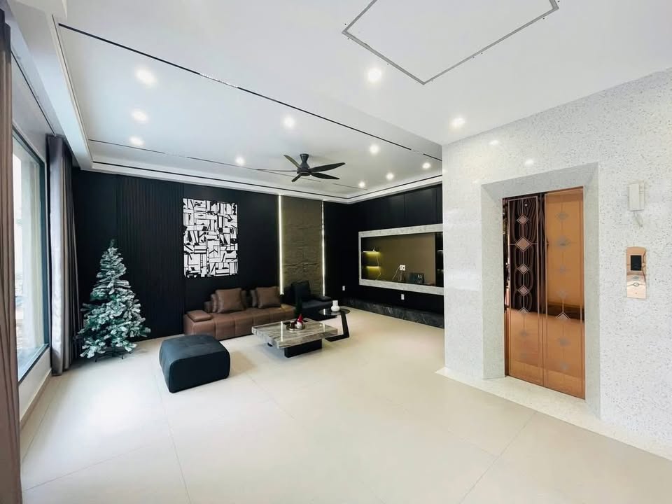 Nhà 5 tầng TĐC Tam Kỳ - Lê Chân, 60m² giá 9.2 tỷ - Giảm giá sốc!