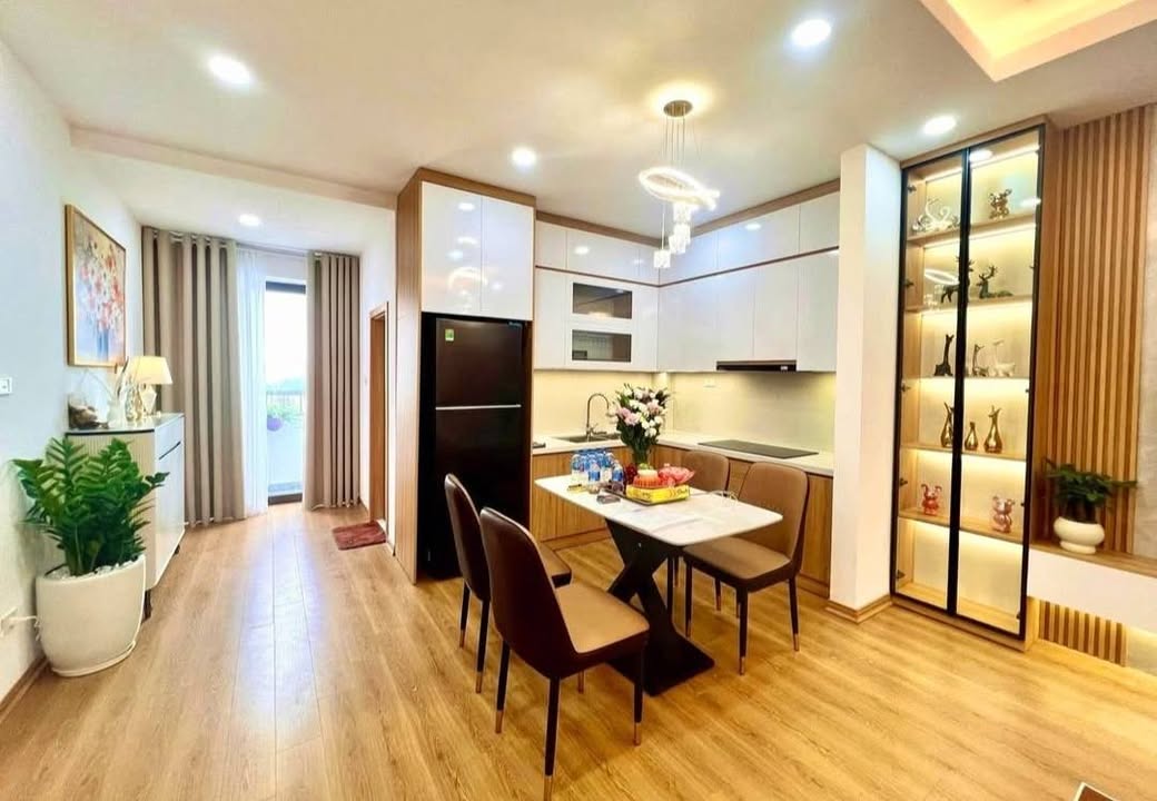 Căn hộ Tập thể Nam Đồng 67m² giá 500 triệu - Nhà đẹp, thoáng mát, giao dịch ngay!