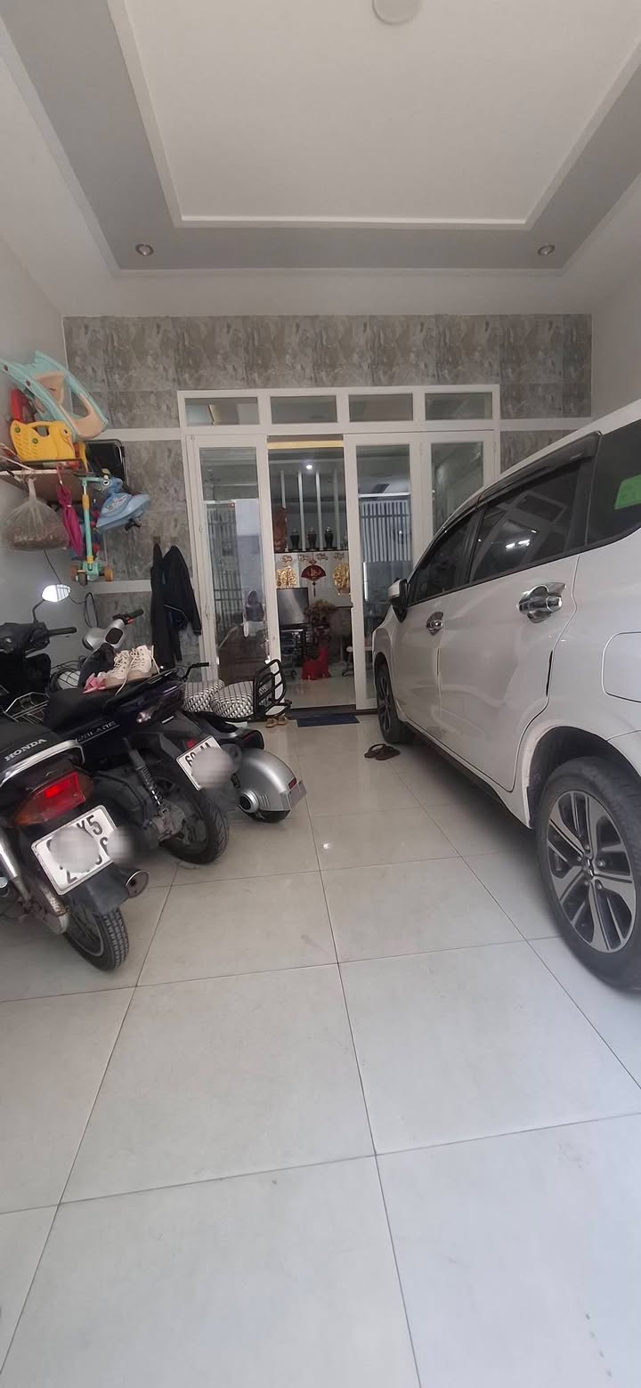 Nhà phố 1 lầu 1 trệt Trảng Dài 75m² giá 1.75 tỷ - Vị trí tuyệt đẹp gần chợ!