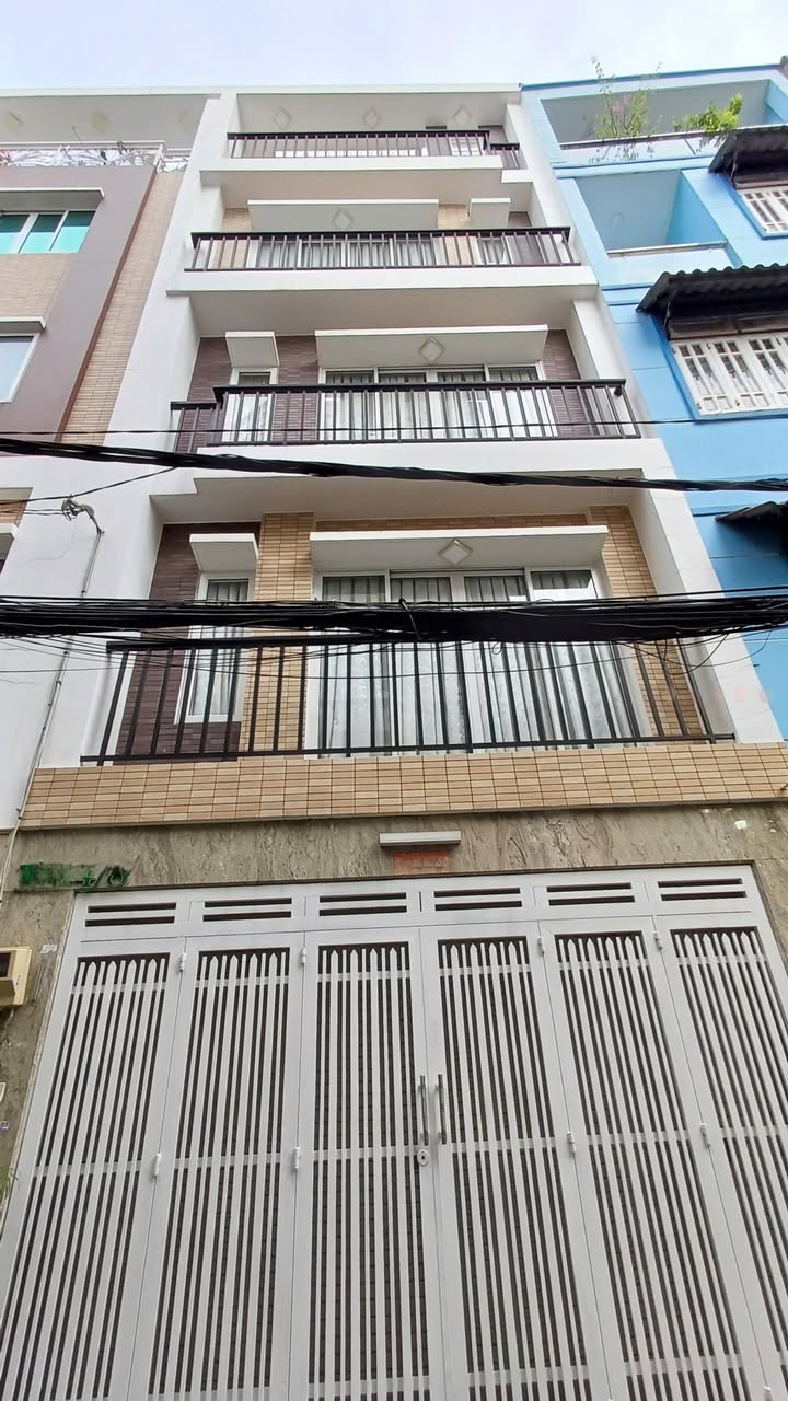 Nhà phố Tân Bình 95m² giá 8.6 tỷ - Ô tô vào tận nhà, nội thất đầy đủ!