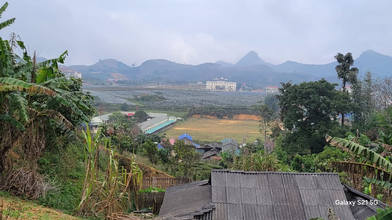 Đất nông nghiệp 1ha tại xã Vân Hồ, Sơn La - View toàn cảnh khu hành chính