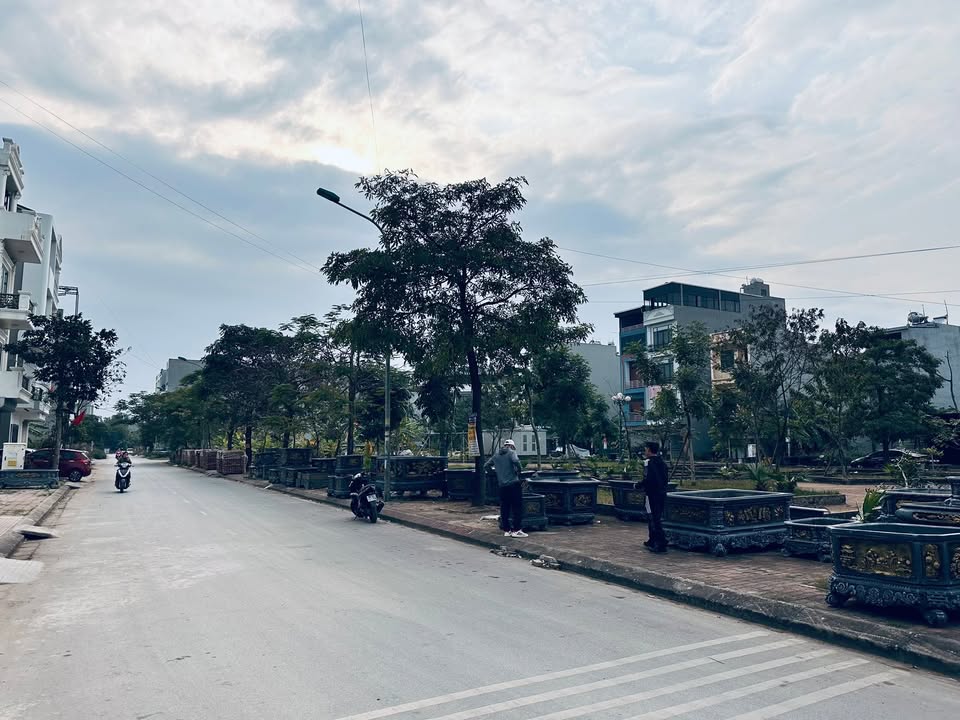 Đất nền giãn dân Yên Mẫn, Bắc Ninh 72m² giá 7.9 tỷ - View vườn hoa thoáng đãng!