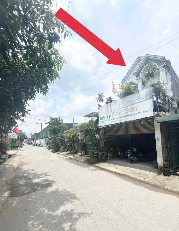 Nhà mặt tiền Phường Tân Hiệp, Tân Uyên 75m² giá 2.7 tỷ - Kinh doanh cực tốt!