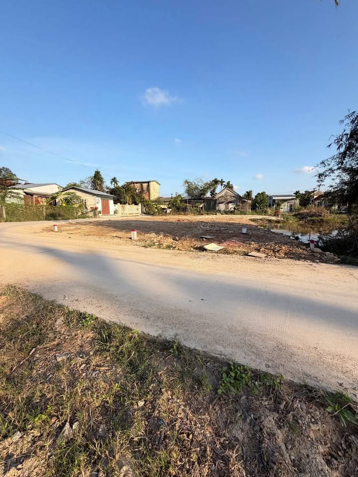 Đất nền Trần Quang Diệu, Phú Bài 100m² giá 1 tỷ - Tiềm năng tăng giá vượt bậc!