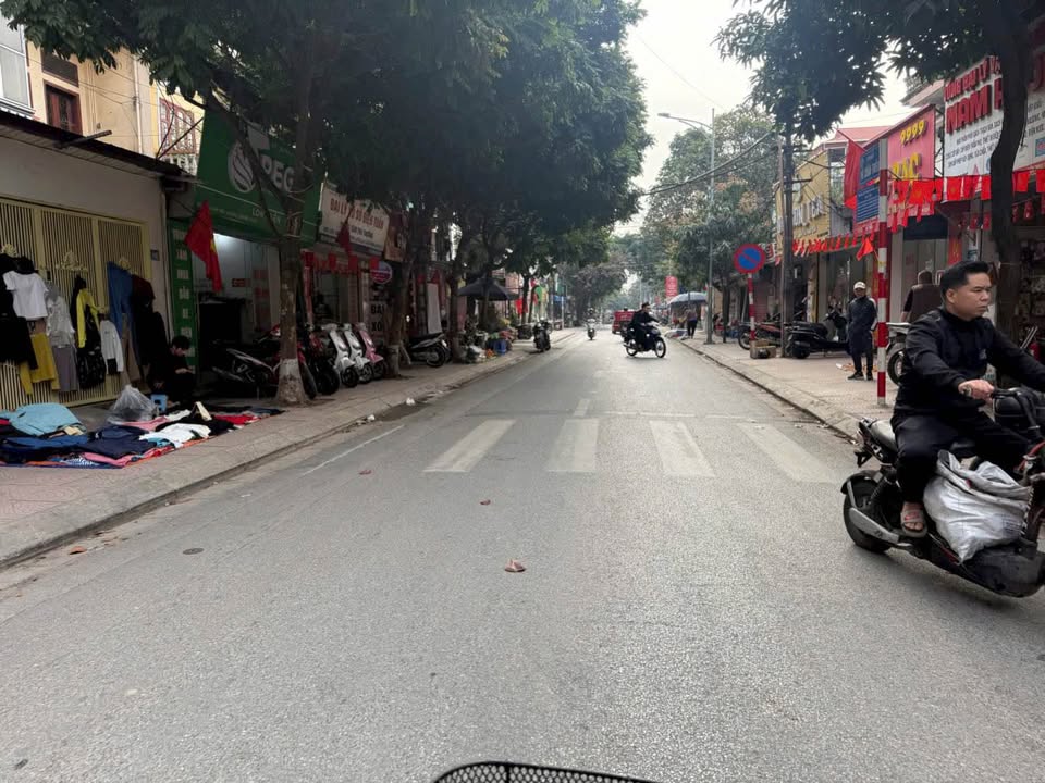 Mảnh đất mặt phố Vũ Xuân Thiều, Long Biên 90m² giá 28 tỷ - Kinh doanh lý tưởng!