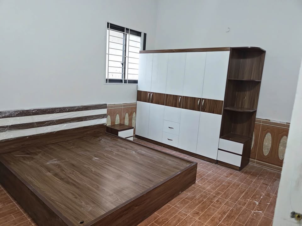 Nhà phố Ngõ Thác Trà, Lạng Sơn, 120m² giá 1.x tỷ - Sẵn sàng vào ở!