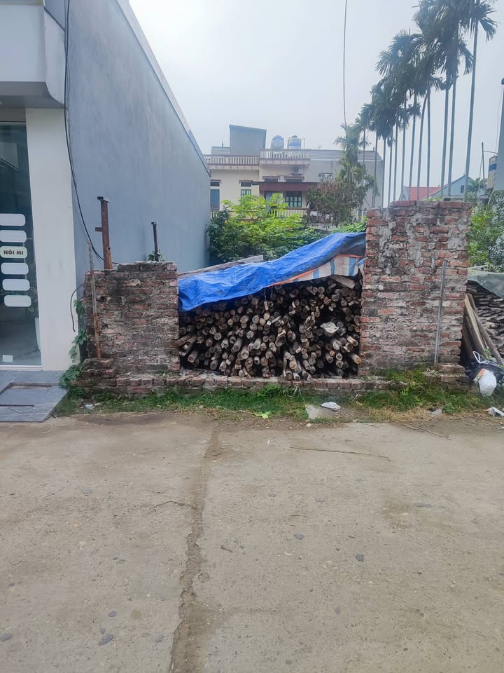 FrontHouse Xã Xuân Nộn 61m² giá 2 tỷ - Mặt tiền rộng, kinh doanh thuận lợi!