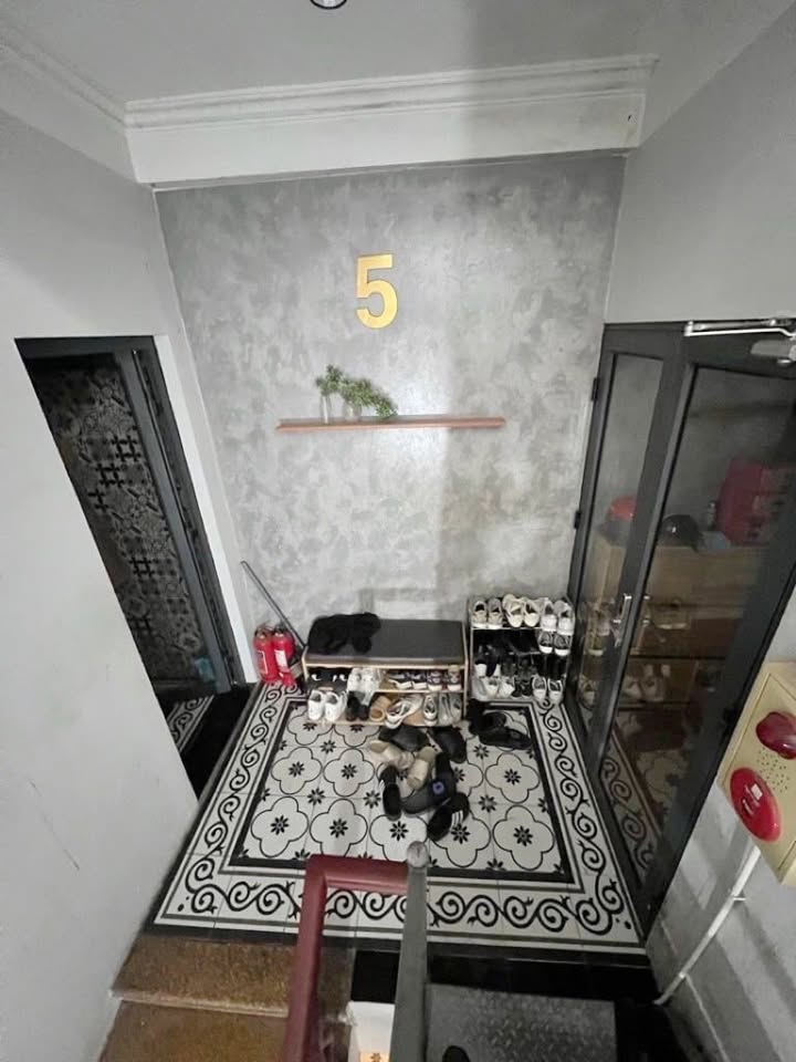 FrontHouse đường Xuân Thủy, Cầu Giấy 55m² giá 17 tỷ - Dòng tiền bền vững!