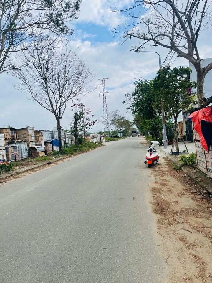 Đất nền Hòa Quý 100m² giá 4.9 tỷ - Cơ hội đầu tư hấp dẫn!