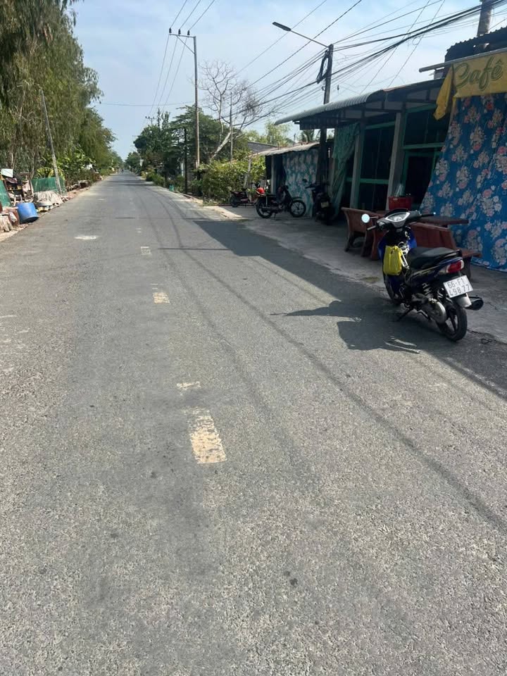 Nhà mặt tiền đường nhựa Xã Bình Thành 90m² giá 650 triệu - Sẵn sàng vào ở ngay!