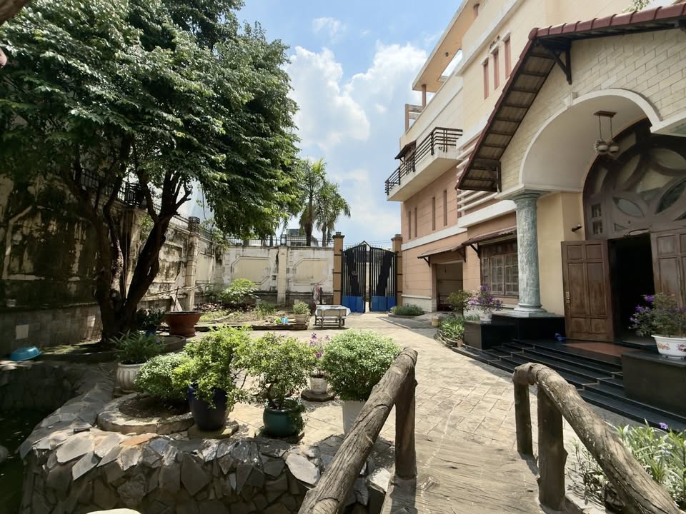 Mặt tiền Hoàng Diệu 2, Thủ Đức, 1518m² - Đất hiếm, sẵn sàng kinh doanh!