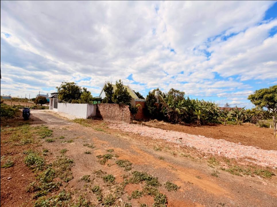 Đất thổ cư Hẻm 42 Phan Chu Trinh - 100m² giá chỉ 700 triệu - Đầu tư sinh lời!