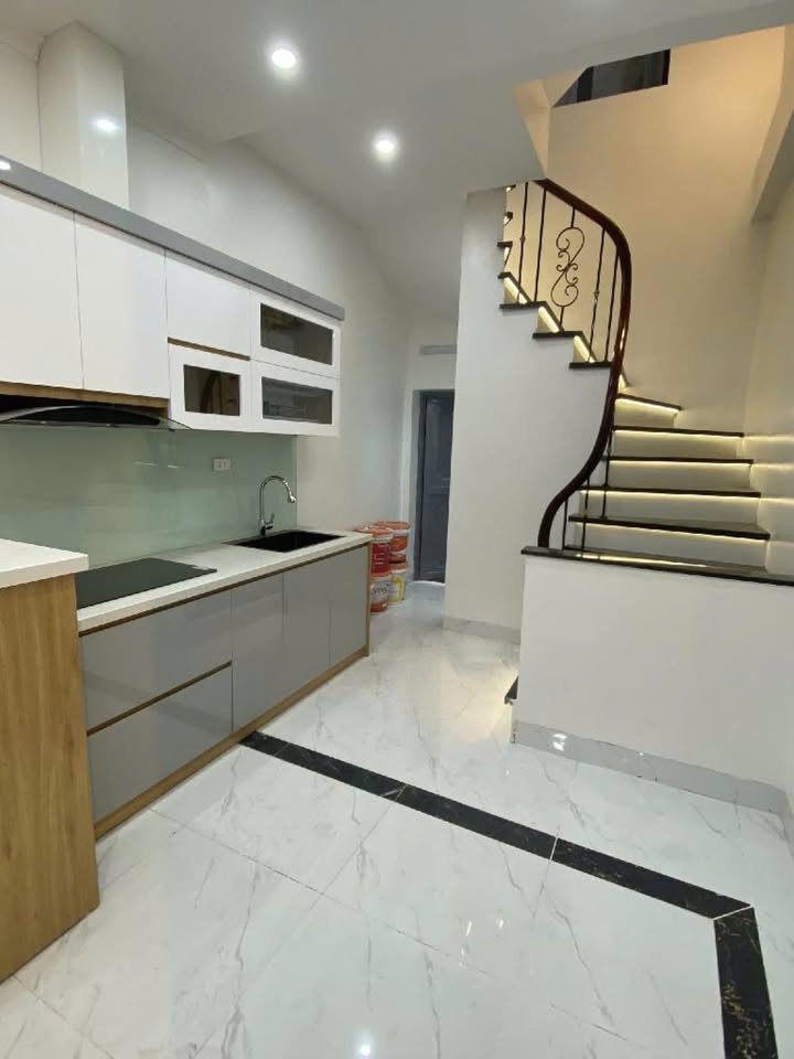 Nhà mặt phố Thanh Nhàn, Hai Bà Trưng 30m² giá 5 tỷ - Chính chủ bán gấp!