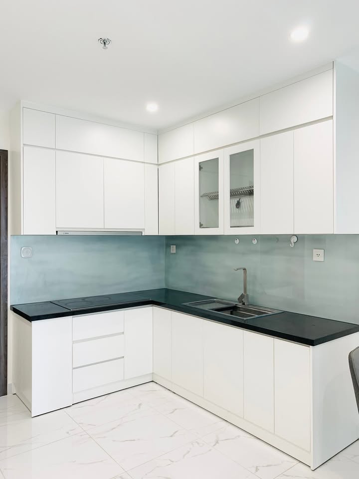 Căn hộ Vinhomes Grand Park Thủ Đức 47m² giá 3.2 tỷ - View hồ bơi thoáng mát!