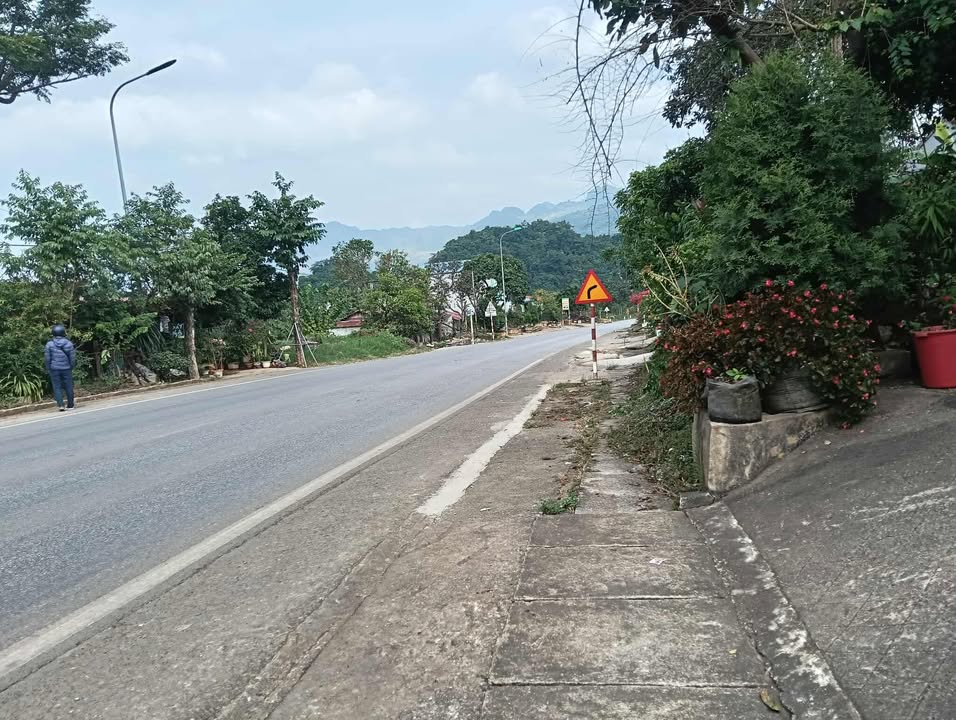 FrontHouse Mộc Châu 96m² giá 3 tỷ - Bán gấp lỗ để trả ngân hàng!