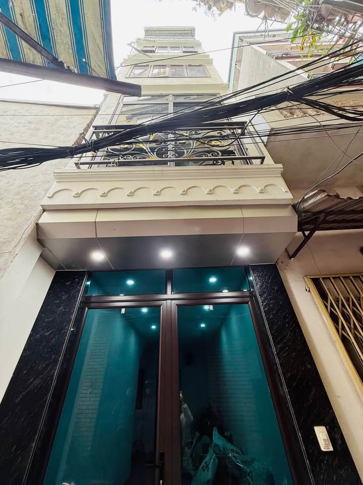 Nhà mặt phố Trần Khát Chân, Hai Bà Trưng, 23m², giá chỉ 9.5 tỷ - Sổ đỏ nở hậu!