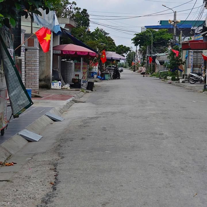 Đất nền mặt đường Nam Hà, Kiến An 121m² giá 3.4 tỷ - Cơ hội đầu tư sinh lời!