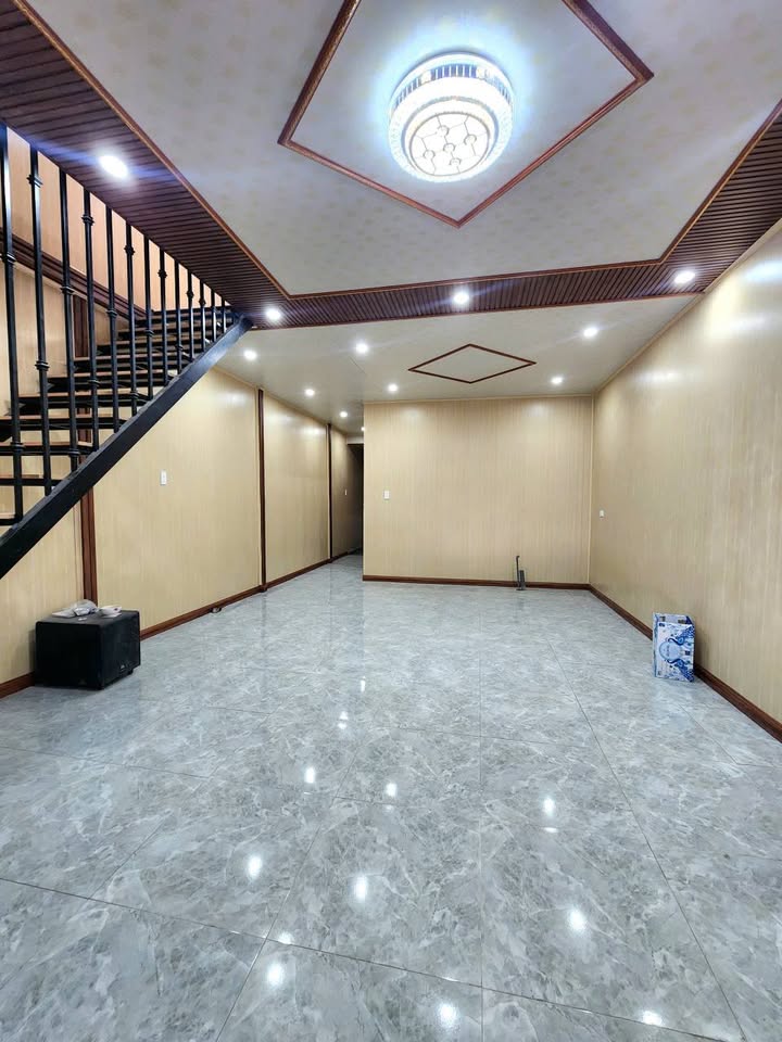 Nhà phố Phường 7 Đà Lạt 65m² giá 1.1 tỷ - Khu dân cư sầm uất