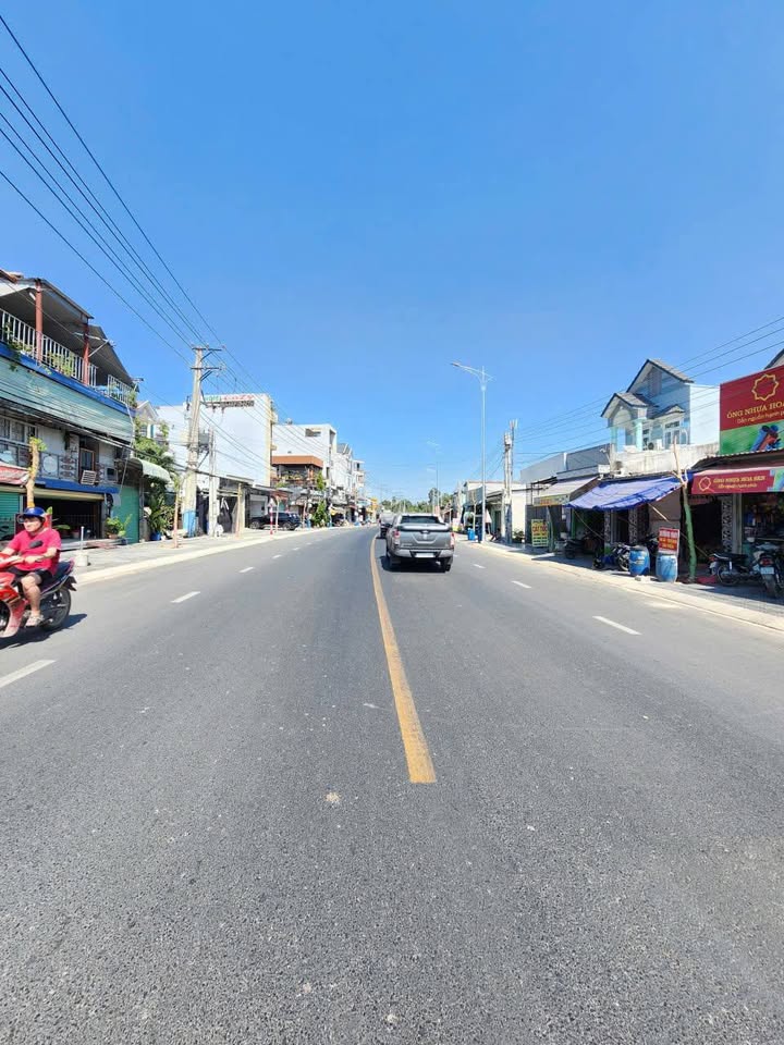 Nhà cấp 4 mặt tiền kinh doanh Phường Tân Bình 90,7m² giá 5,2 tỷ - Kinh doanh lý tưởng!