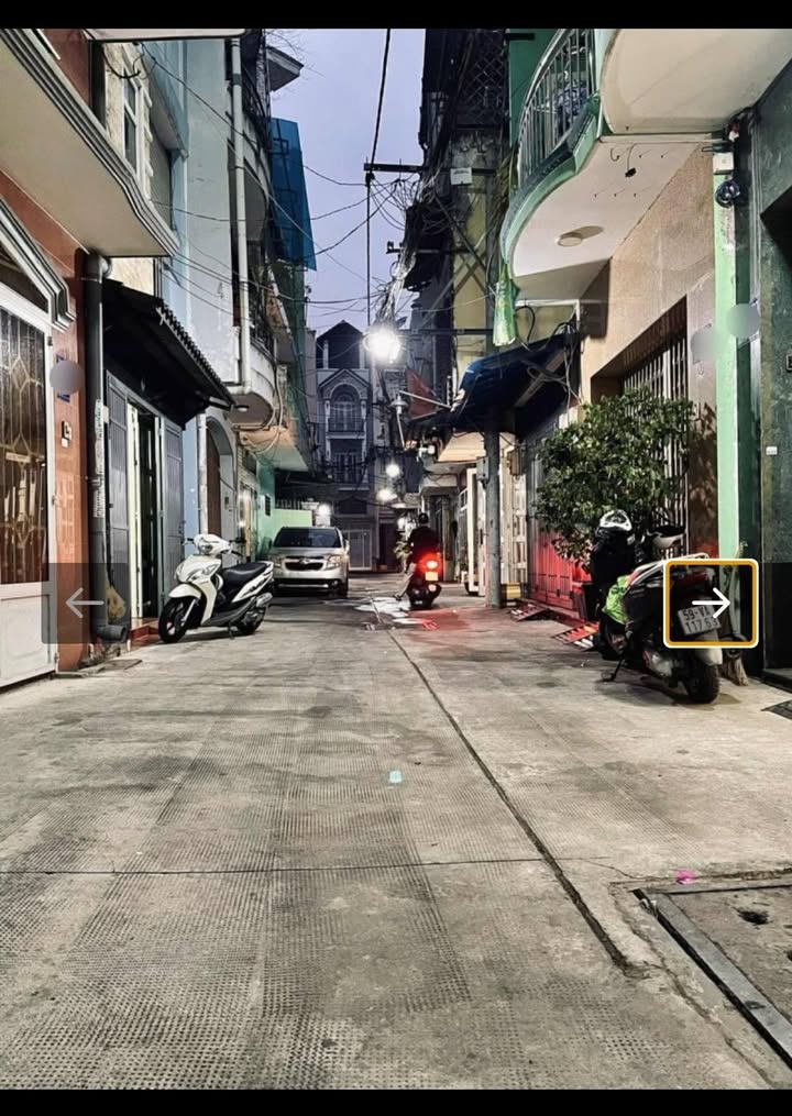 Nhà phố Nguyễn Bặc, Tân Bình 45m² giá 9.6 tỷ - Gần chợ thuận tiện sinh hoạt!