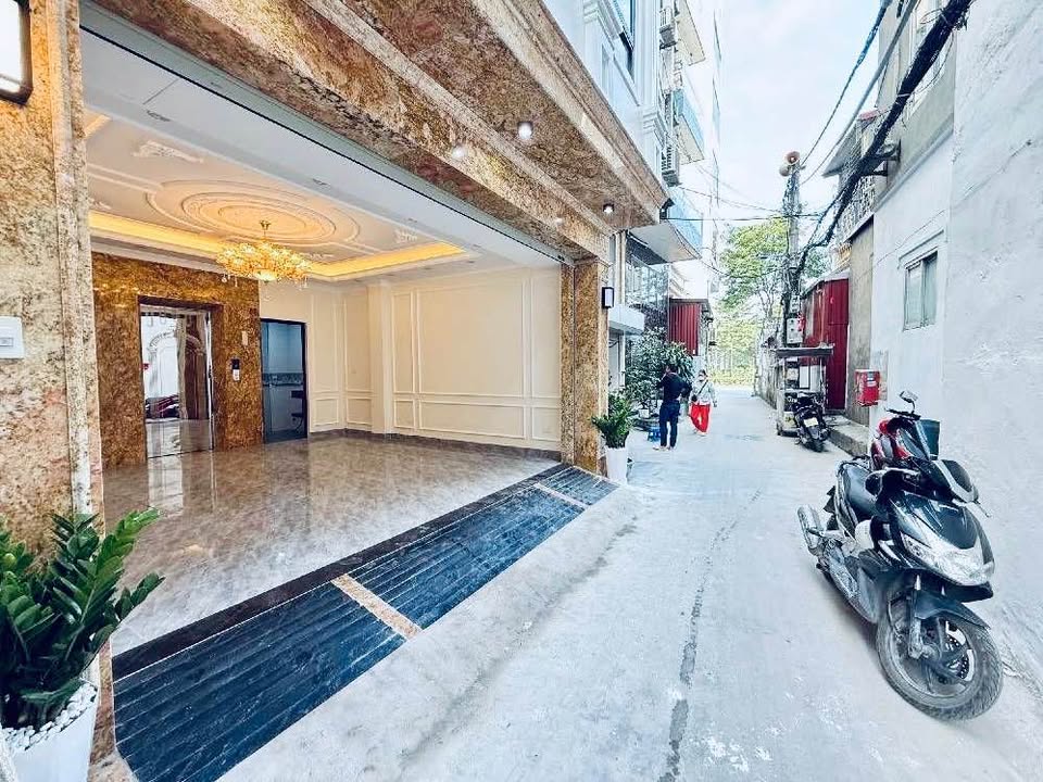 FrontHouse Hoàng Quốc Việt, Cầu Giấy 48m² giá 15 tỷ - Kinh doanh sầm uất!