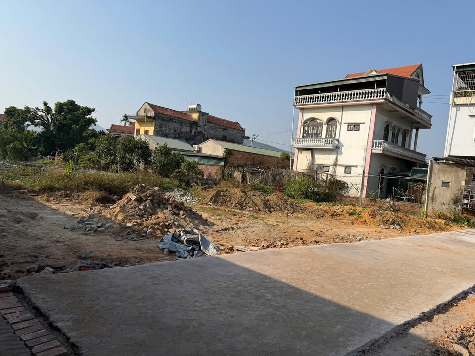 Đất nền Phường Hà Khẩu 75m² giá 900 triệu - Đường ô tô vào tận nơi!