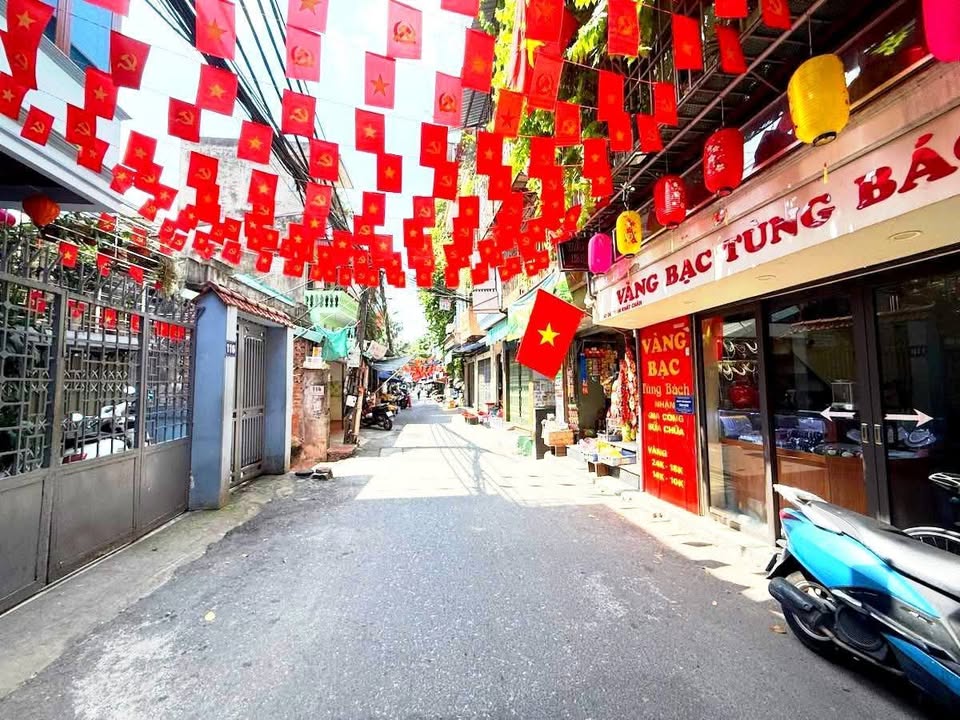 Nhà riêng Trần Khát Chân, Quận Hai Bà Trưng 183m² giá 24 tỷ - Chính chủ, sổ đỏ