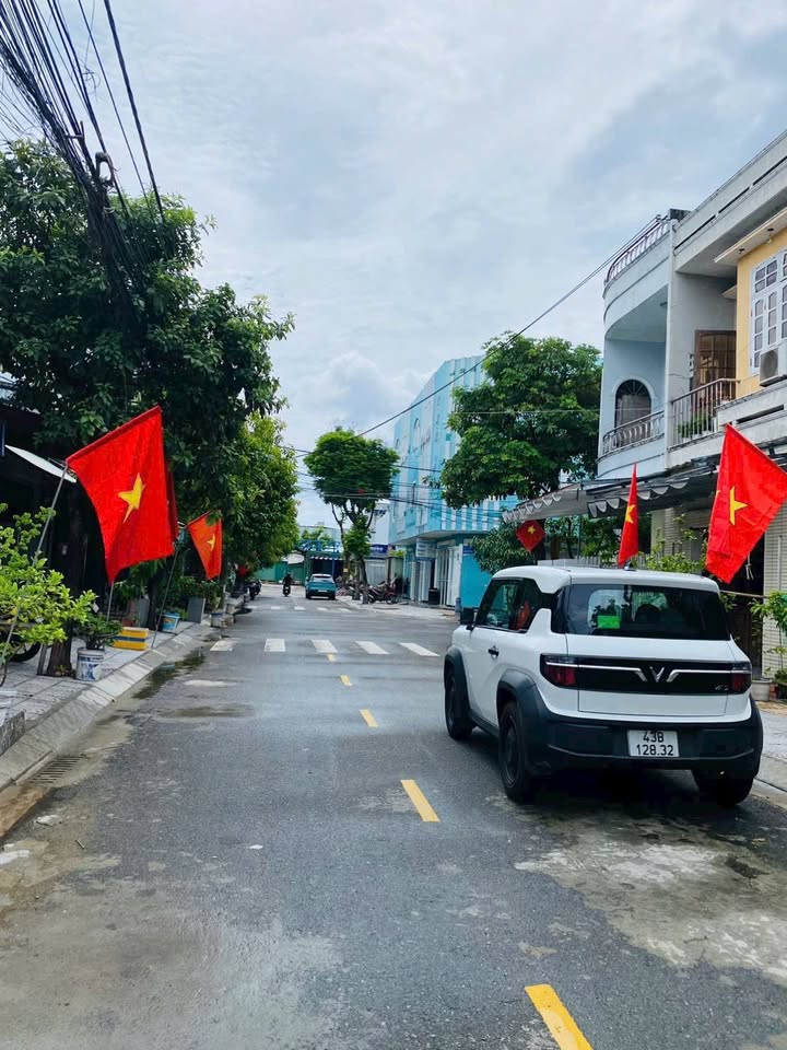 Nhà mặt tiền Ngô Trí Hoà, Sơn Trà, Đà Nẵng 72m² giá chỉ 5.55 tỷ - Cơ hội đầu tư tuyệt vời!