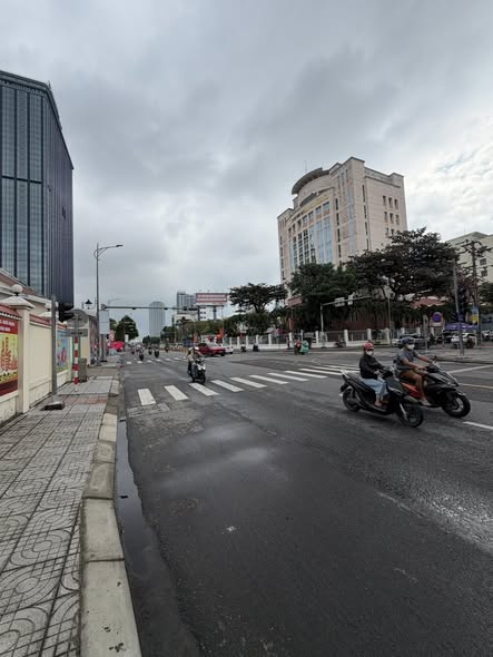 FrontHouse Đường Lê Duẩn, Quận Hải Châu, 408m² - Sẵn sàng đầu tư ngay!