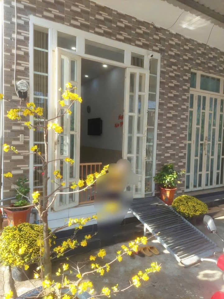 Nhà đẹp Phạm Văn Hai, 49m² giá 1.45 tỷ - Để lại toàn bộ nội thất!