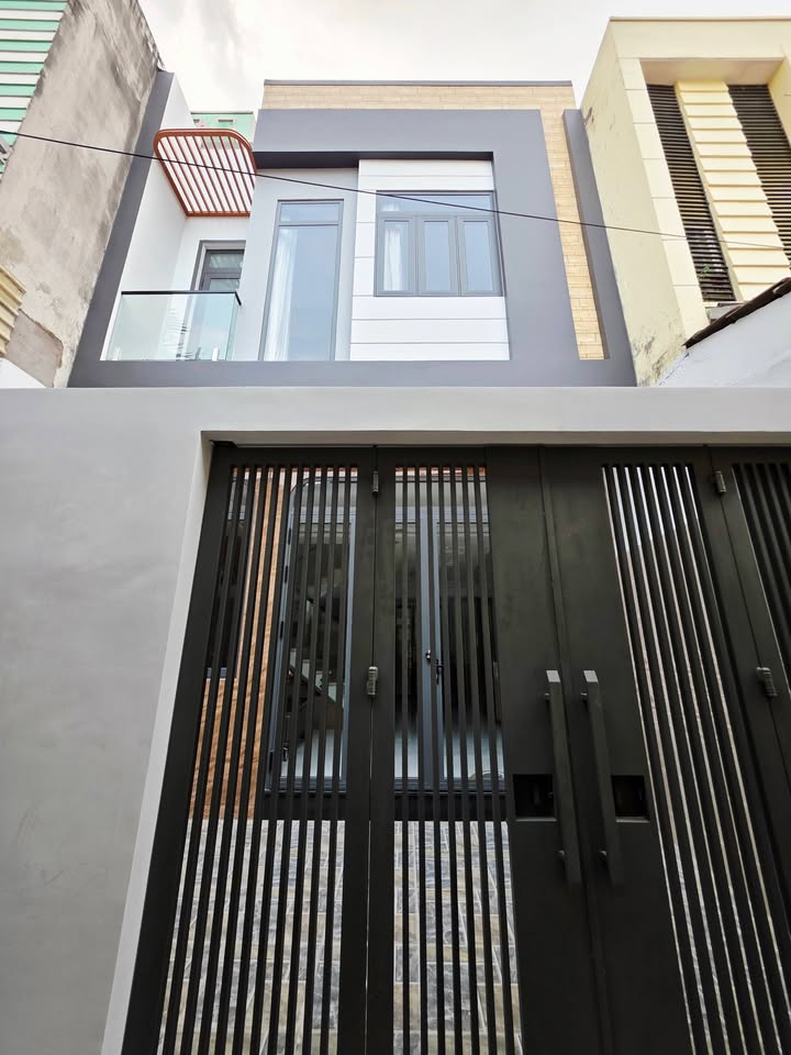 Nhà riêng Bình Tân 60m² giá 5.7 tỷ - Tặng full nội thất, ở ngay!