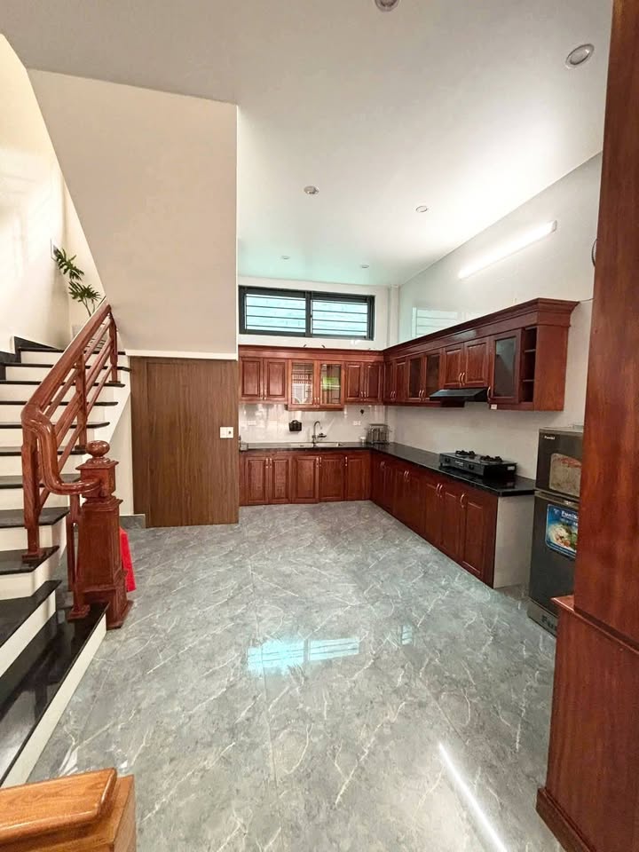 Nhà 3 tầng mới Đường Ngô Quyền 62m² giá 2.4 tỷ - Sẵn sàng vào ở ngay!