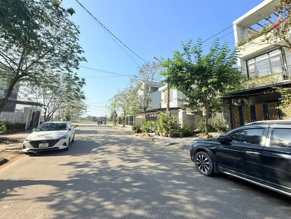 Đất mặt tiền Lê Gia Đỉnh, Thủy Xuân, 110m² giá 3.9 tỷ - Đầu tư sinh lời!