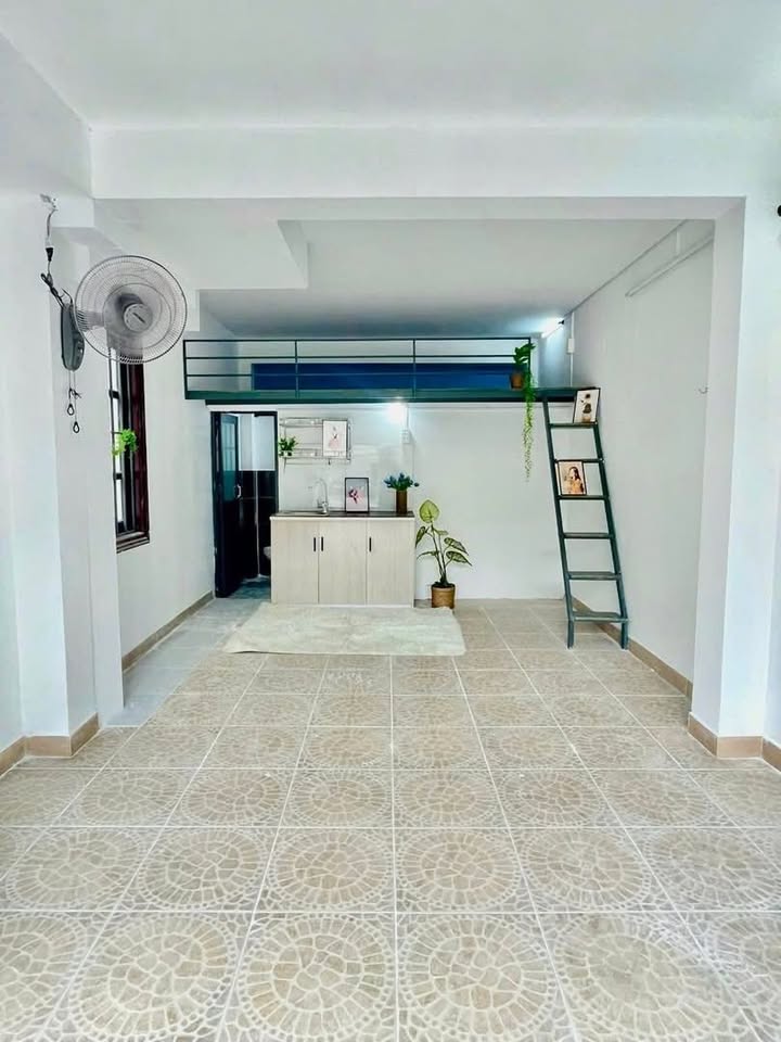 Shophouse cho thuê tại Tân Thới Nhất, Quận 12, giá 3.5 triệu - Tiện nghi đầy đủ, vào ở ngay!