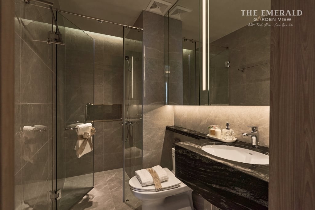 Căn hộ 2 phòng ngủ The Emerald Garden View Thuận An 64m² giá chỉ 2,2 tỷ - Sống xanh ven đô!