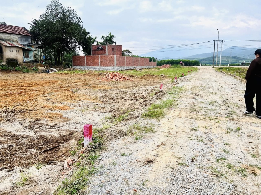 Cặp liền kề Hòa Khương Đà Nẵng 250m² giá 1.5 tỷ - Đường ô tô tận nơi!