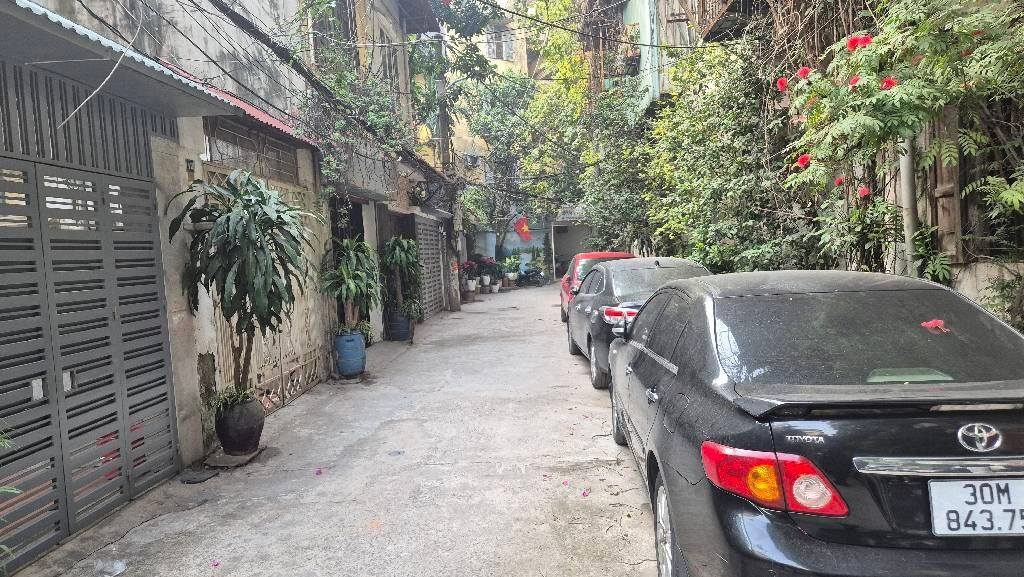 Bán nhà Định Công, Hoàng Mai, 72m² giá 22.8 tỷ - Ô tô vào tận nhà!