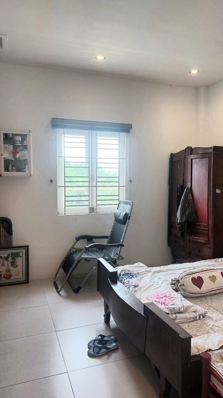 Nhà 2 tầng hẻm ô tô Gò Cát Phú Hữu 82m² giá 6.4 tỷ - Sẵn sàng vào ở ngay!