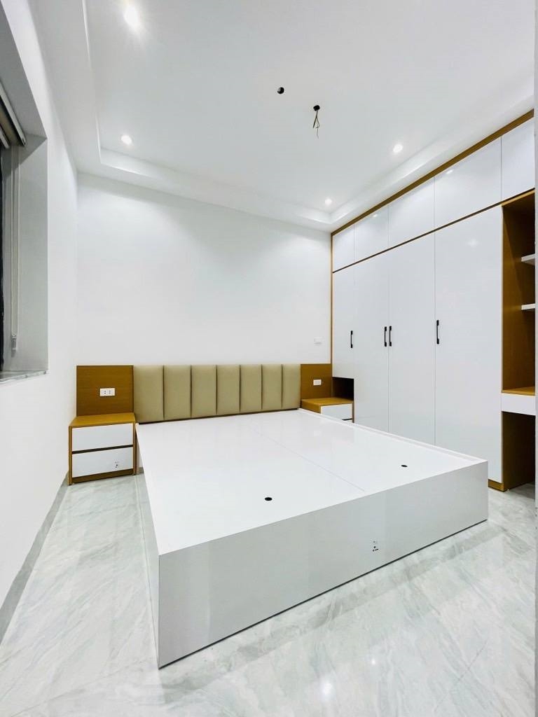 Nhà phố Mai Hắc Đế, Quận Hai Bà Trưng 52m² giá 10.38 tỷ - Ngõ thông, nội thất đầy đủ!