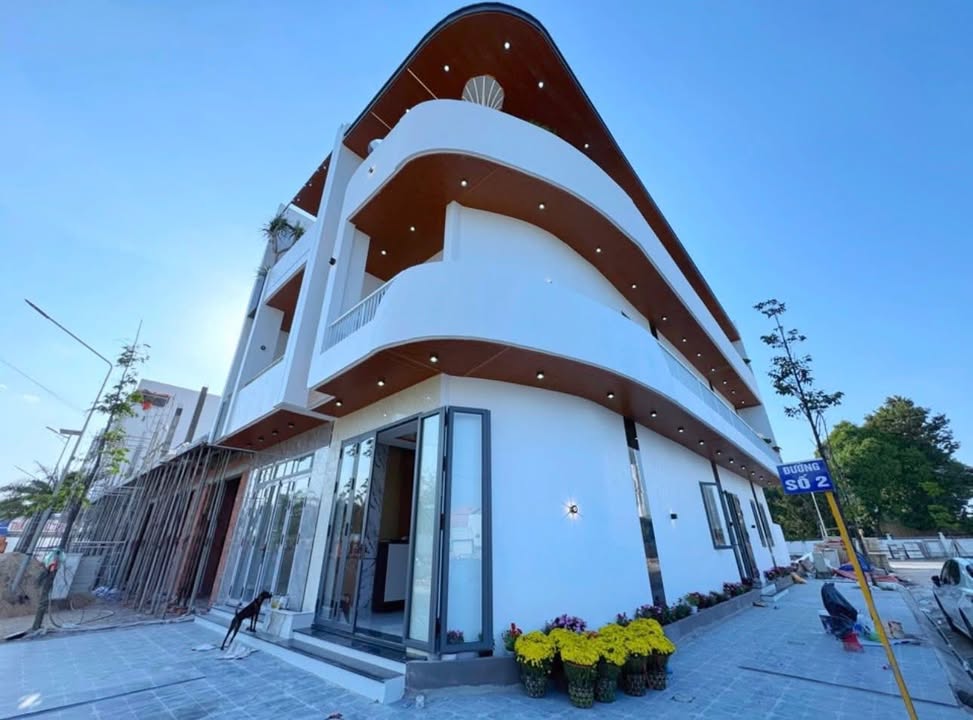 Nhà phố đẹp tại xã Phước Lợi, Bến Lức 99m² giá 4.58 tỷ - Đáng đầu tư ngay!