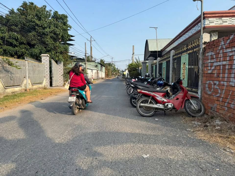 Đất nền 2 mặt tiền lộ nhựa và sông Hàm Luông - Phường Bến Tre 281m² chỉ 1.1 tỷ