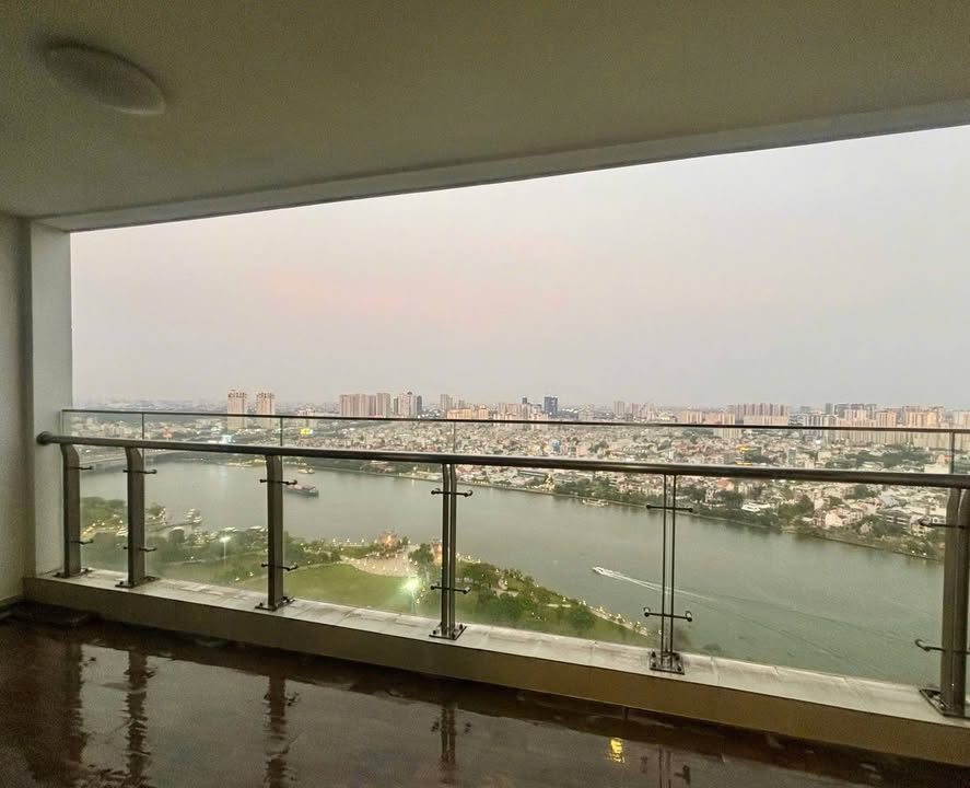 Căn hộ Vinhomes Central Park 174m² giá 40 tỷ - View sông tuyệt đẹp!