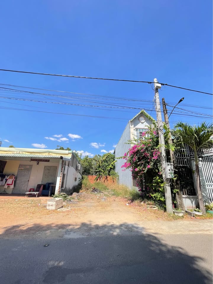 Lô đất Phường Tân Phú, Đồng Xoài 120m² giá 1.15 tỷ - Vị trí đẹp ngay trường chính trị