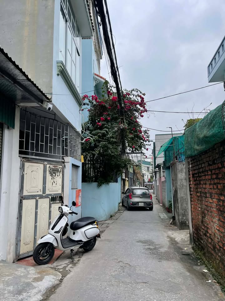 Nhà 3 tầng Đại Phú, Phú Xuân, 42m² - Gần nhà văn hóa, ô tô vào tận nơi!