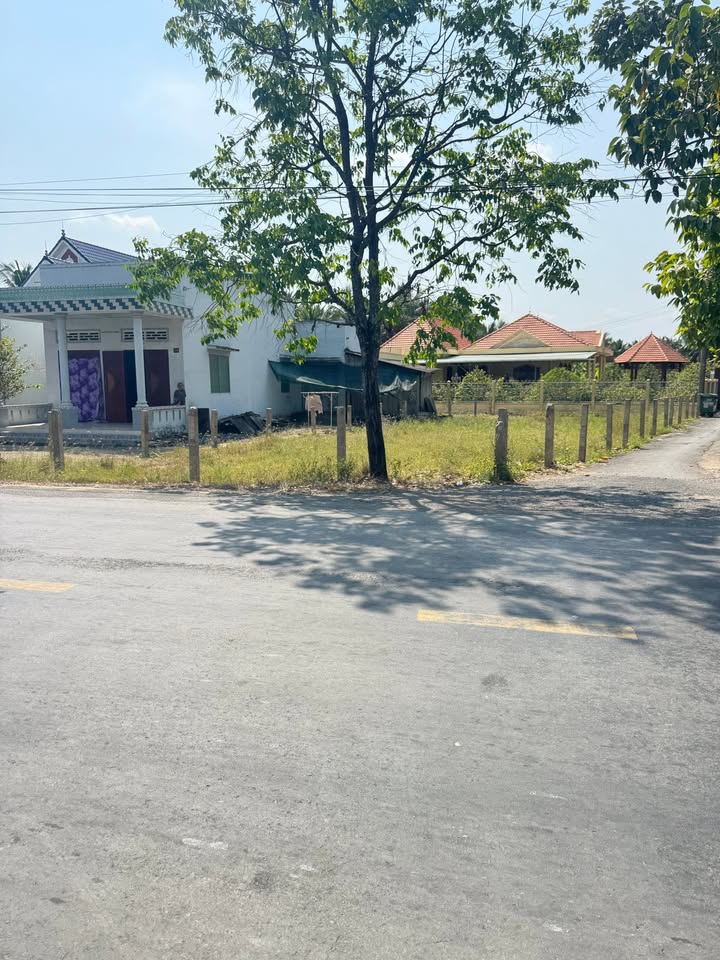 Đất chính chủ mặt tiền TL 877, 350m² giá 1.85 tỷ - Thương lượng ngay!