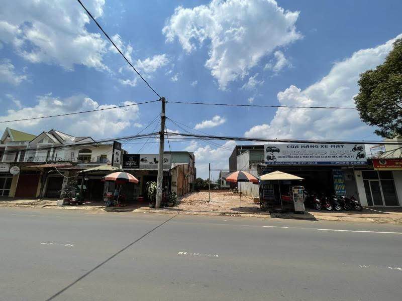 FrontHouse mặt tiền Nguyễn Lương Bằng, Buôn Ma Thuột, 171.12m² giá 8,1 tỷ - Đầu tư sinh lời hấp dẫn!