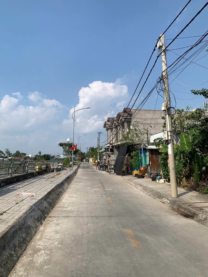 Nhà mặt tiền bờ kè Cái Sơn, Cần Thơ - 4 phòng ngủ, giá từ 3.9 tỷ!