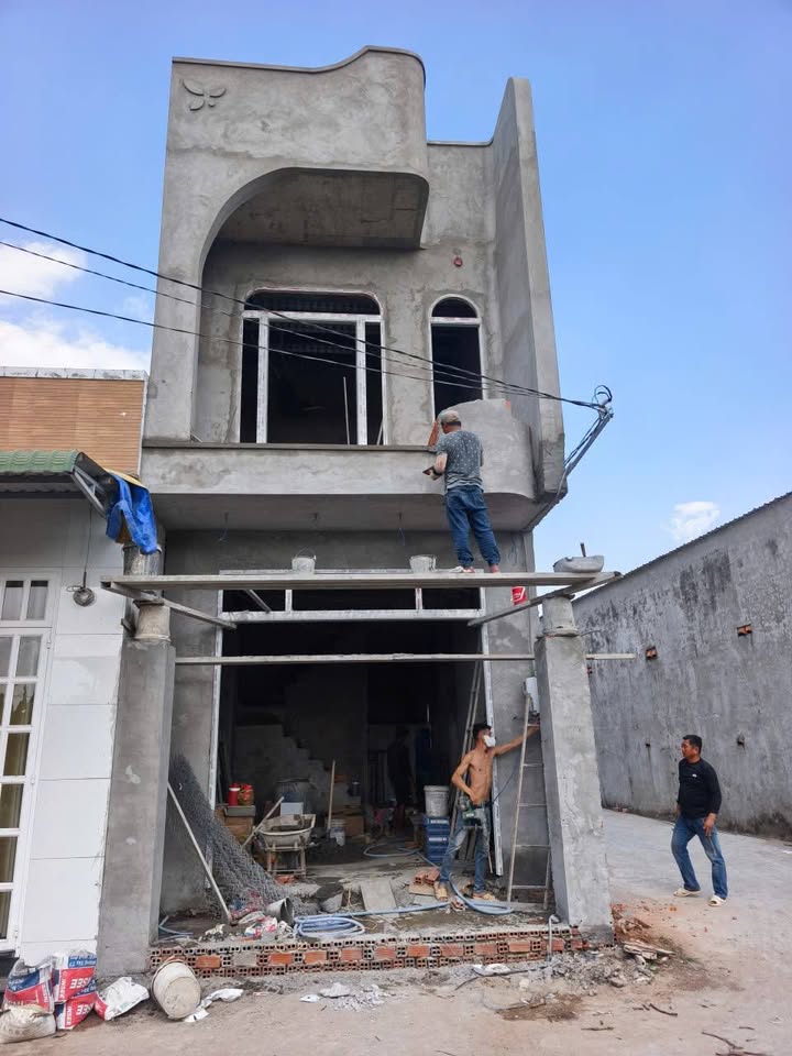 Nhà góc 2 mặt tiền tại Hẻm 112 Hoàng Quốc Việt, 50m² giá 2.85 tỷ - Sẵn sàng vào ở!